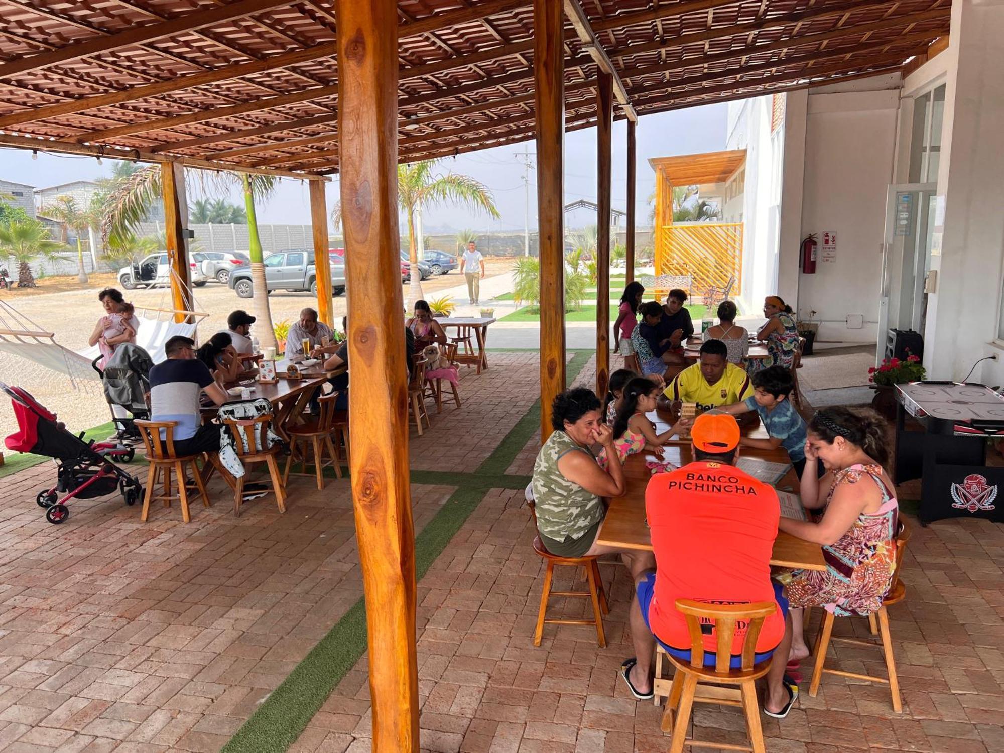 Ohana Beach Hotel Playas Kültér fotó